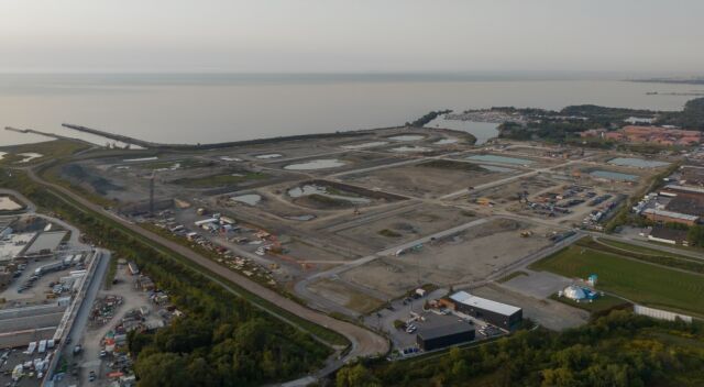 September Progress | 📍Lakeview Village, Mississauga 

Tags: #BuildingNewGround #LandDevelopers #landdevelopment #GTA #The6ix #ArgoDevelopmentCorp #NewDevelopmentsTO #UrbanToronto #Construction #RealEstate #RealEstateTO #RealEstateDevelopment #NewConstruction #UrbanDevelopment #CommunityDevelopment #BuildingCommunities #BuildingRelationships #peelregion #peelrealestate #mississauga #mississaugarealestate #mississaugalife